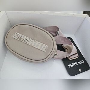 NEW STEVE MADDEN LOGO BELT BAG FANNY PACK CROSSBODY BAG ONE SIZE Mushroom Gray